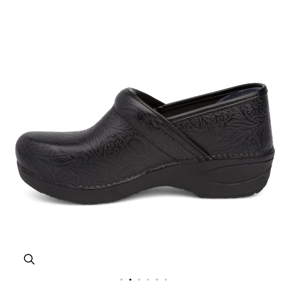 New Dansko Womens Professional XP 2.0 Black Floral Tooled Leather Clog Shoes 37